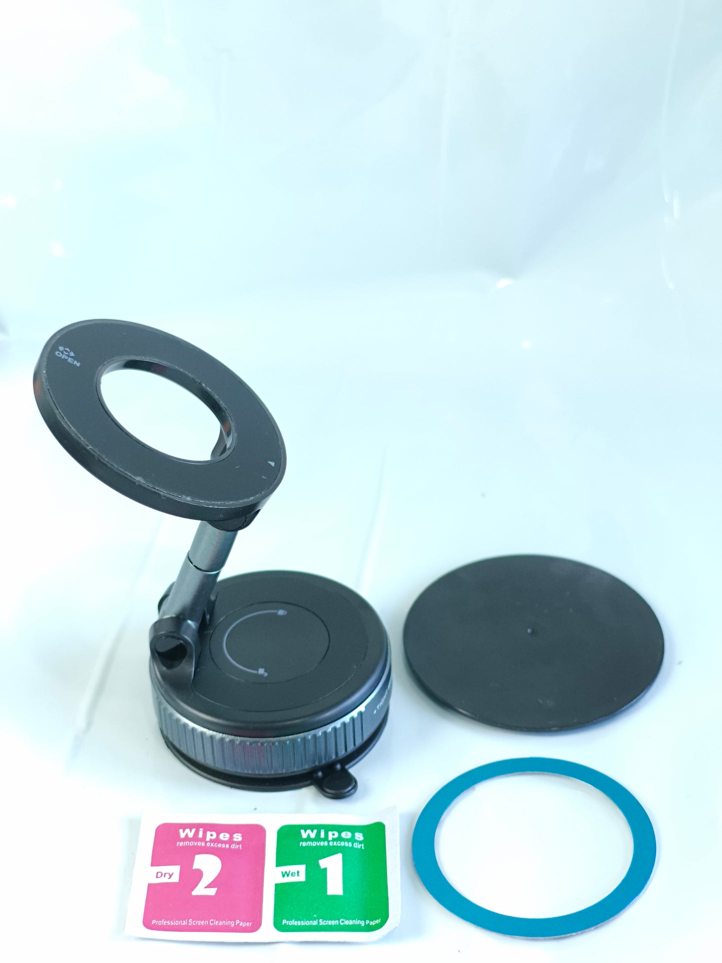 Magnetic 360 degree phone holder